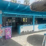La Casita Blanca *